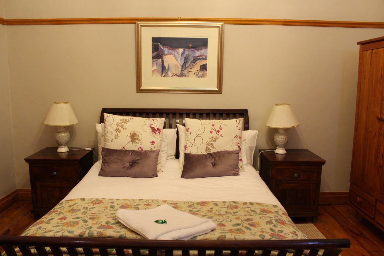 Cecil John Rhodes Guest House Kimberley Esterno foto