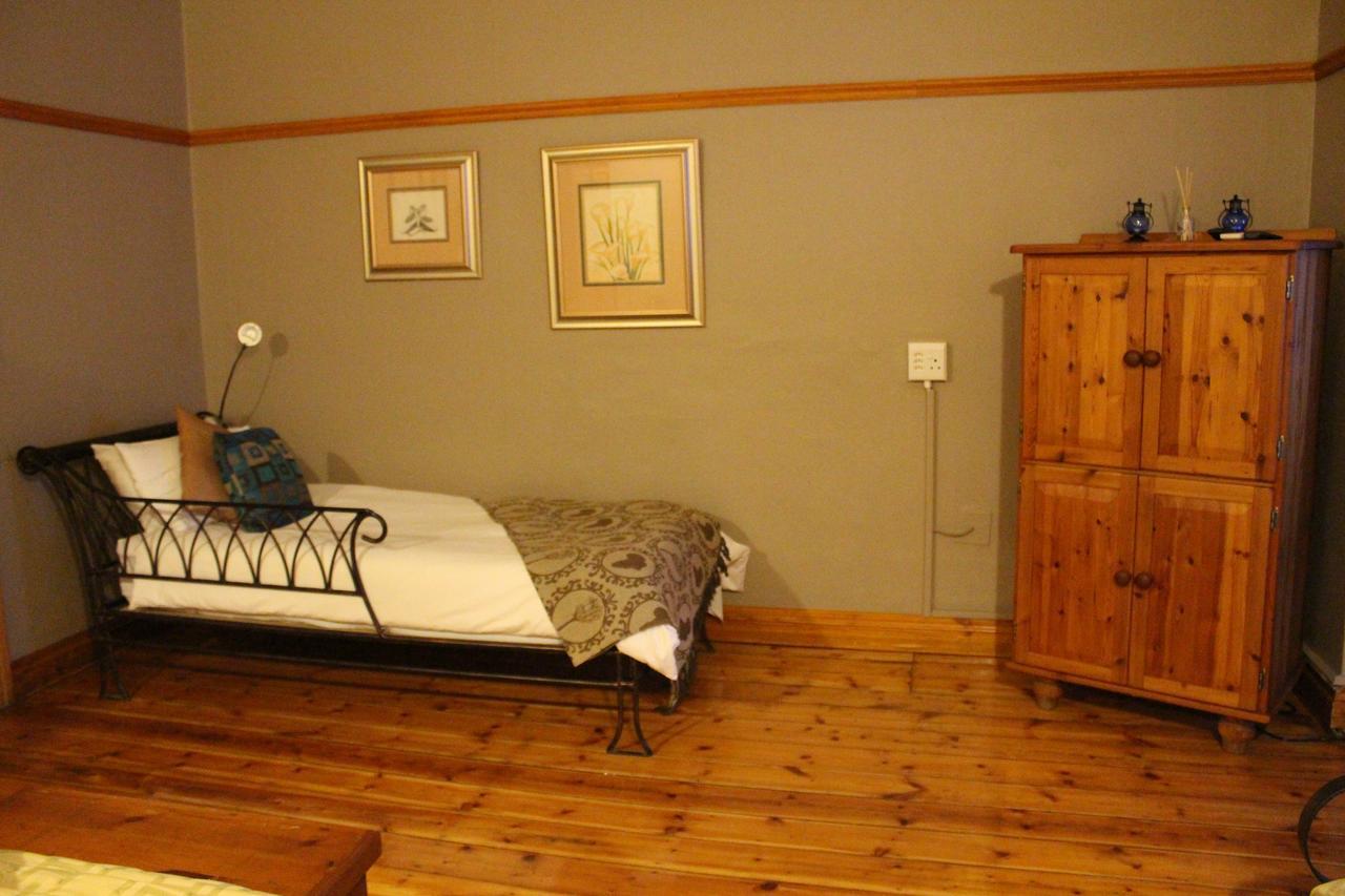 Cecil John Rhodes Guest House Kimberley Esterno foto
