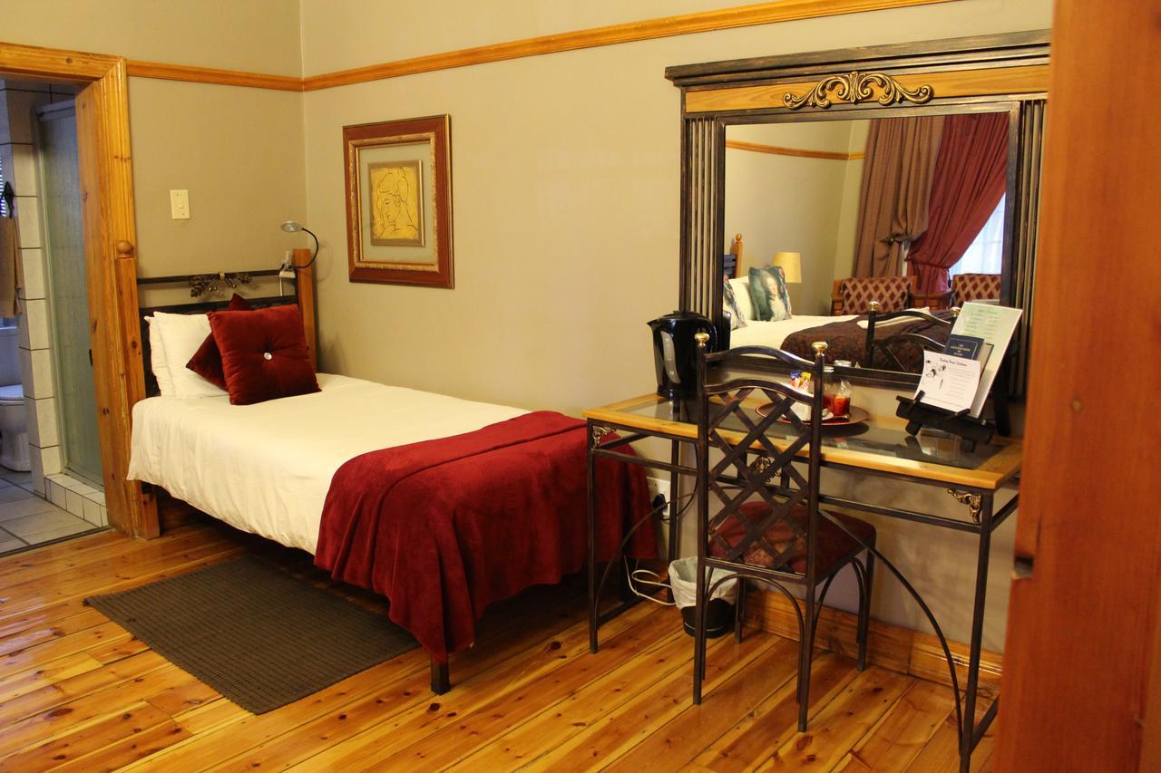 Cecil John Rhodes Guest House Kimberley Esterno foto
